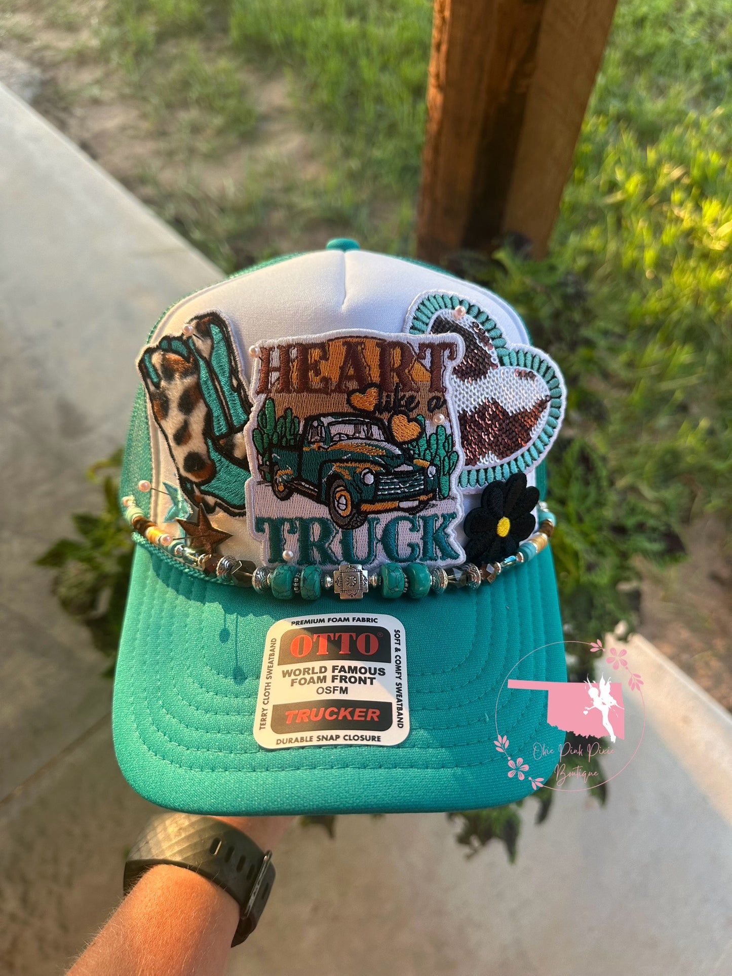 Build my own Custom Trucker Hat
